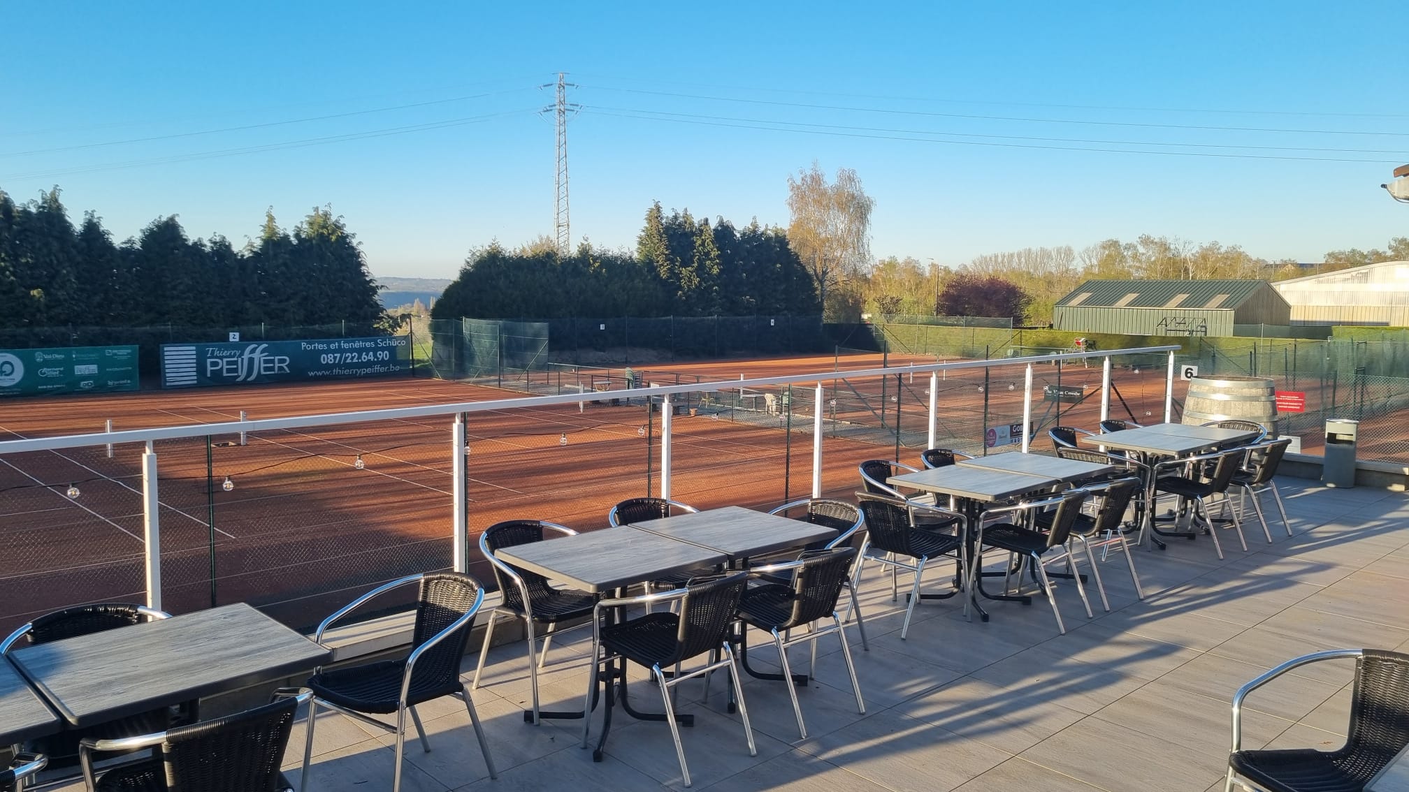 Façade du club-house