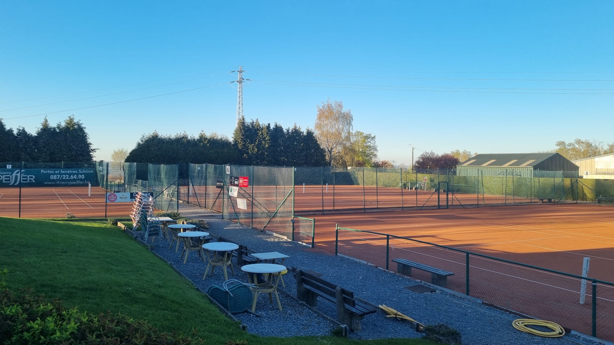 Terrains brique côté ouest